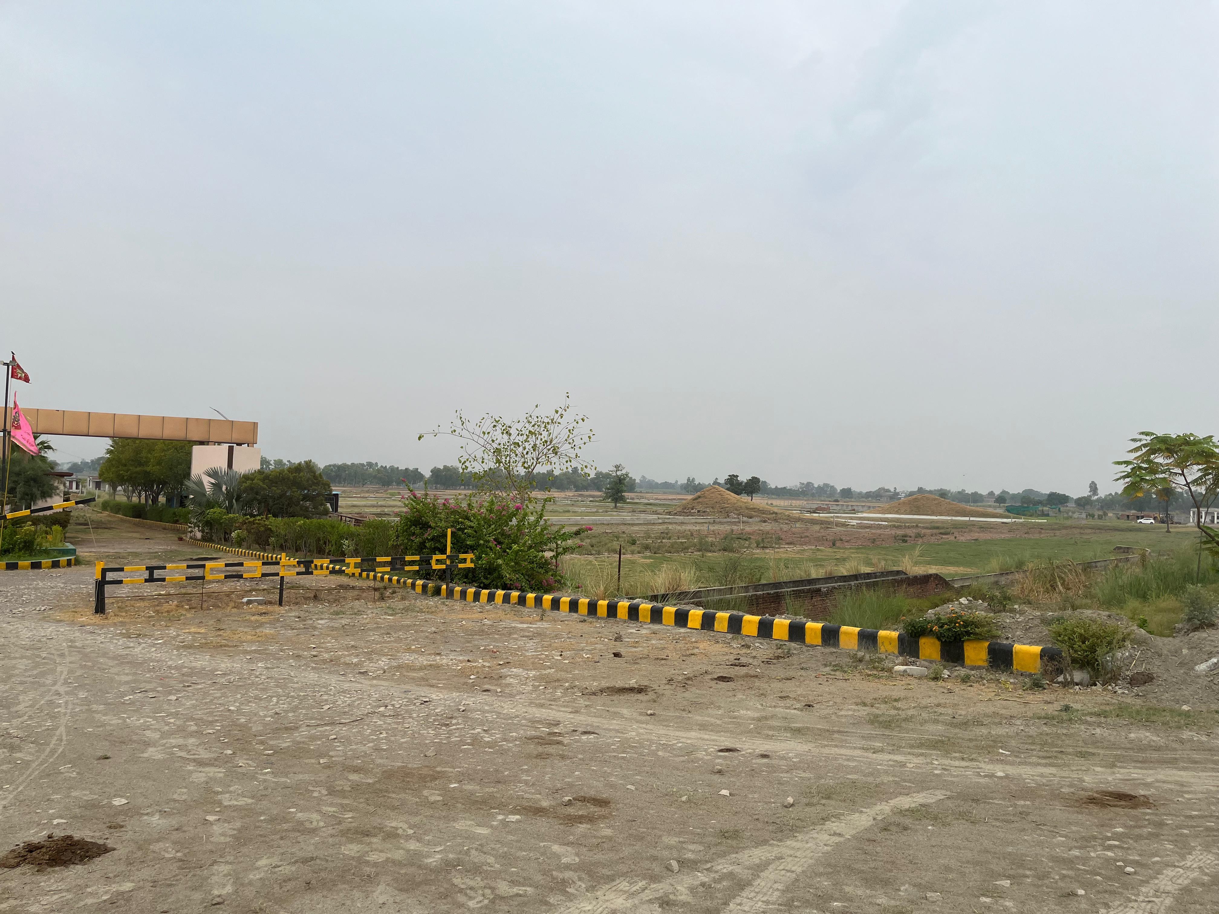 Plot On Kishan Path, Near Dayal Institute