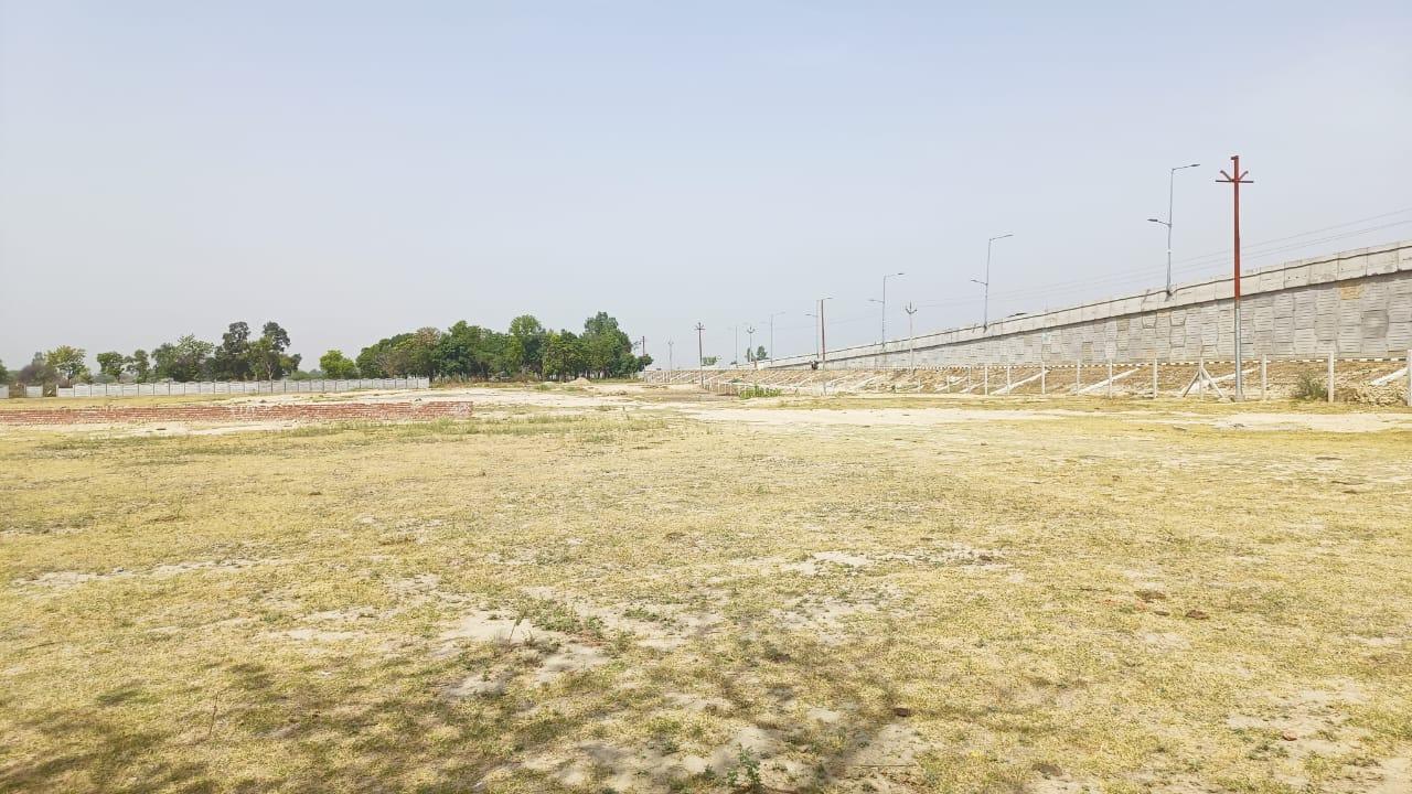 Plot on Lucknow outer ring road