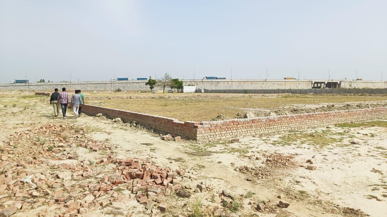 Plot on Lucknow outer ring road