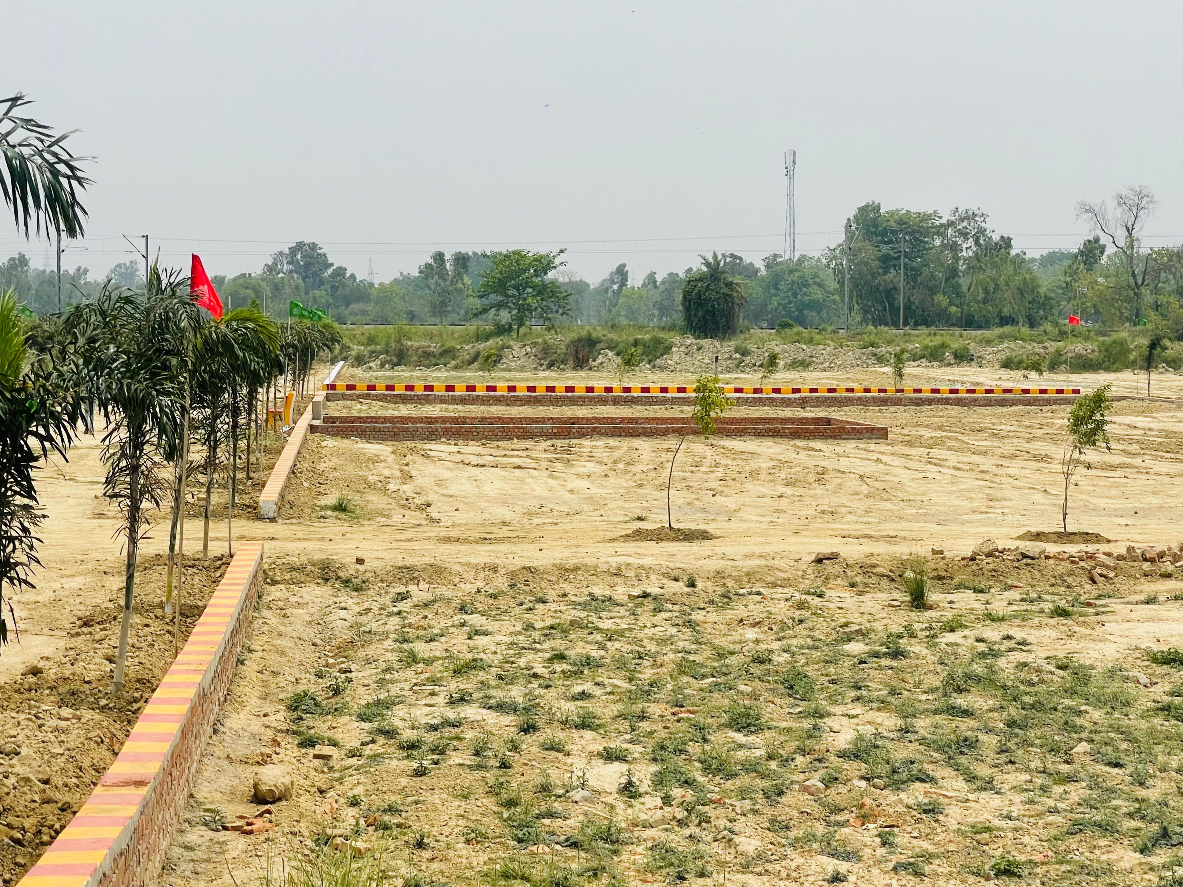 Plot on Outer Ring Road Lucknow : New Town