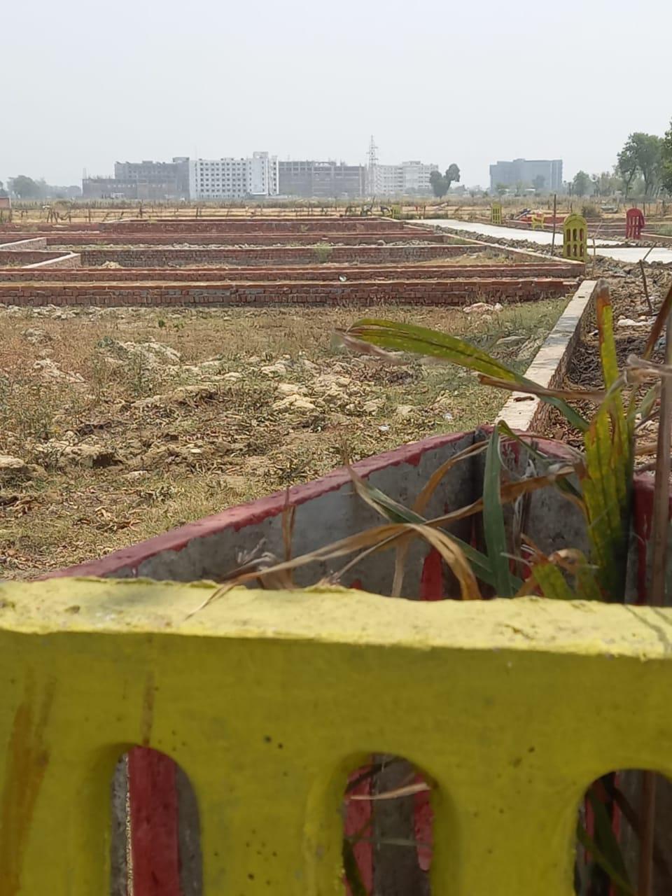 Plot Near HCL IT City in Lucknow