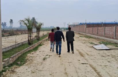 Residential Plot Near Purvanchal Expressway