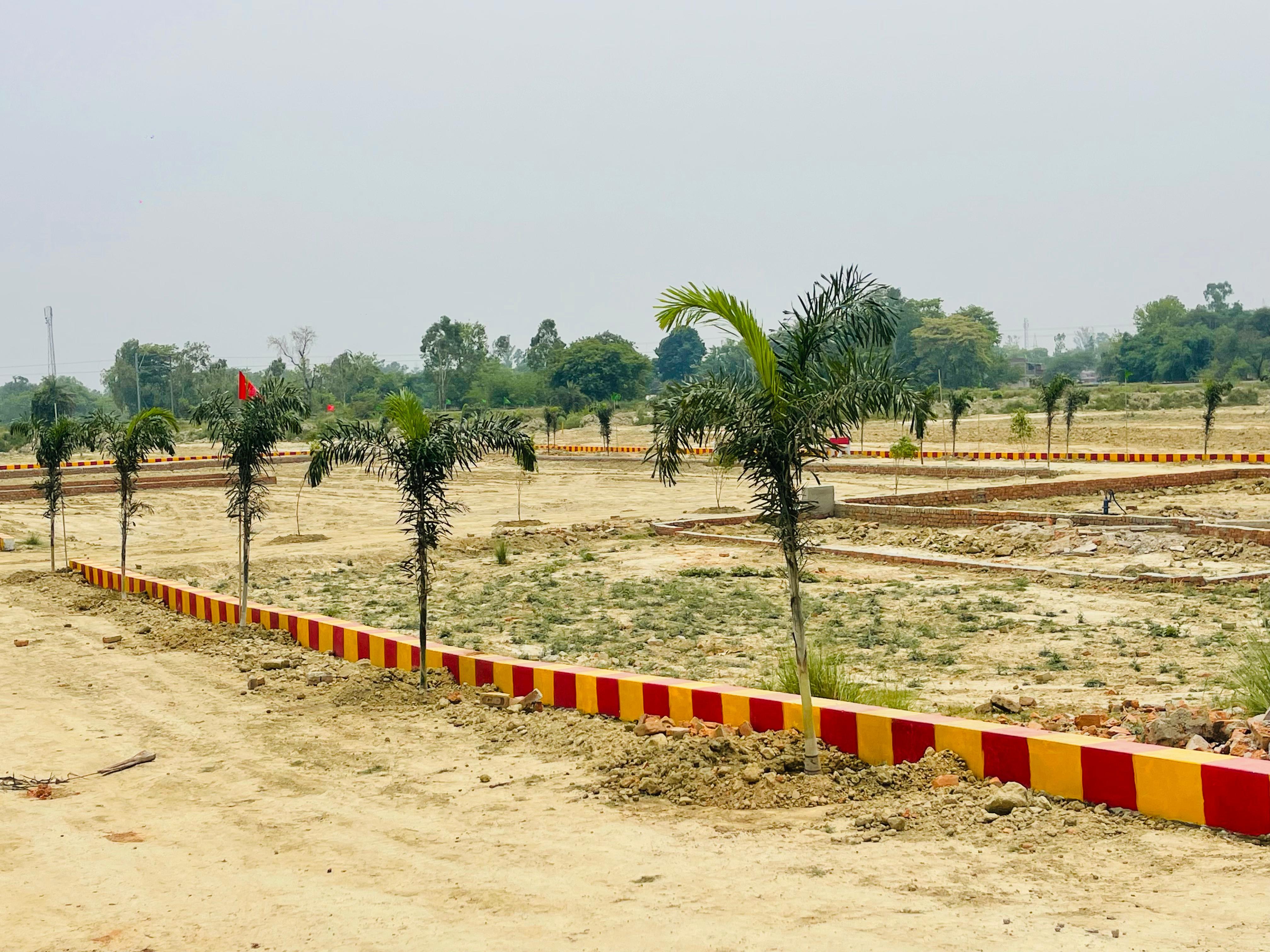 Plot on Lucknow Ayodhya Highway